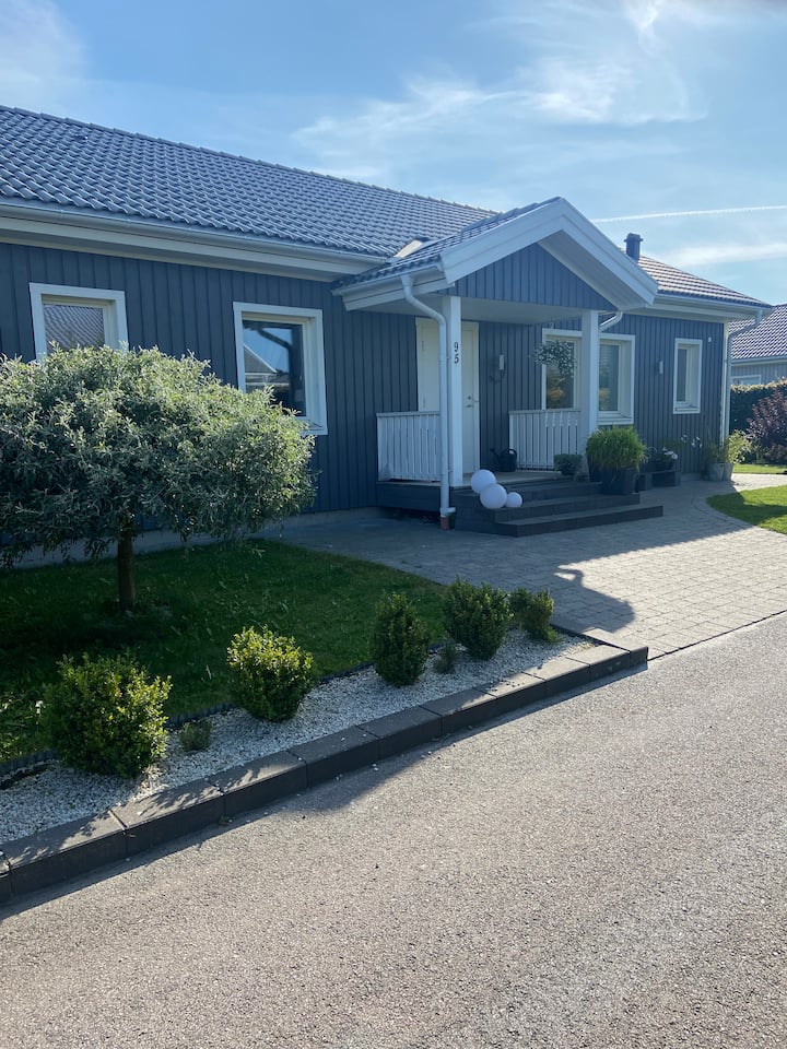 Fint Hus Strax Utanför Varberg - Varberg