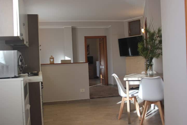 [Agli Chalet Domodossola]parcheggio Privato-garden - Domodossola
