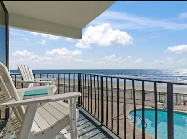 Salty Sea Vacation Rentals, LLC managed Airbnb listing 3