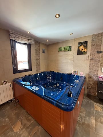 Chalet vanguardista de diseño en Madrid aeropuerto