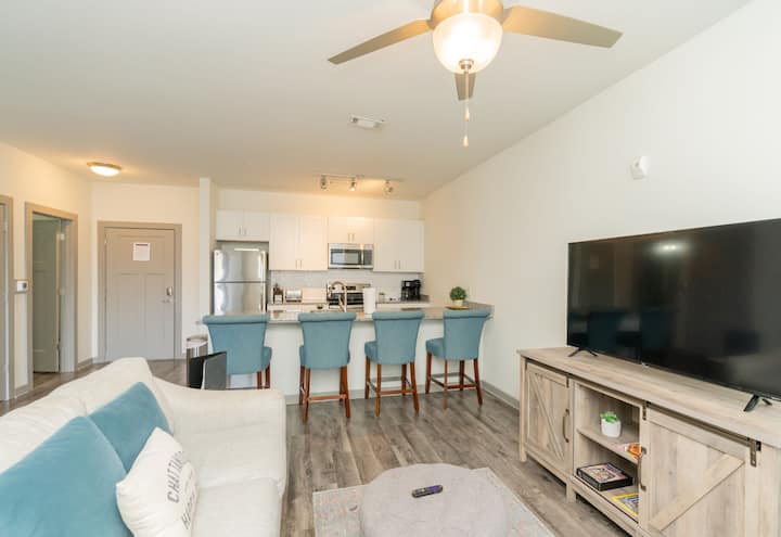 Downtown Riverfront Pkwy Condo 1b/1b - Chattanooga