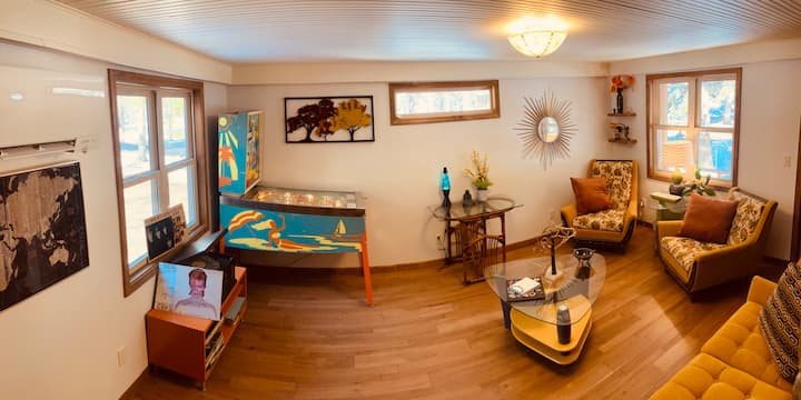 Black River Retreat - Sheboygan, WI