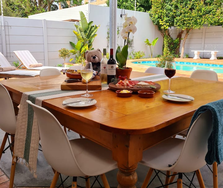 Historic Charm In Heart Of Town! - Cape Town