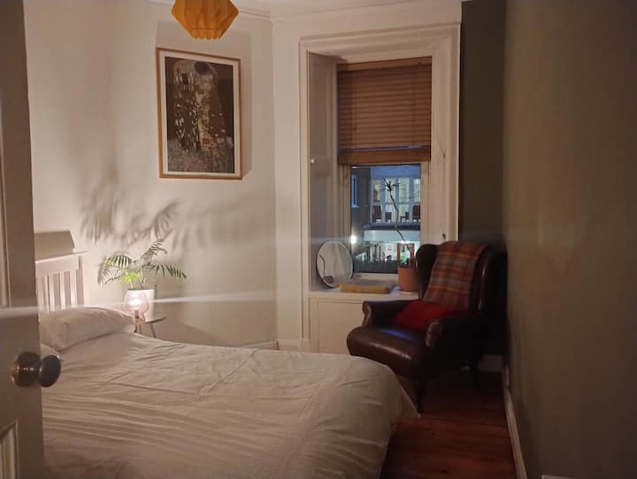 Stylish West End Apartment - Glasgow