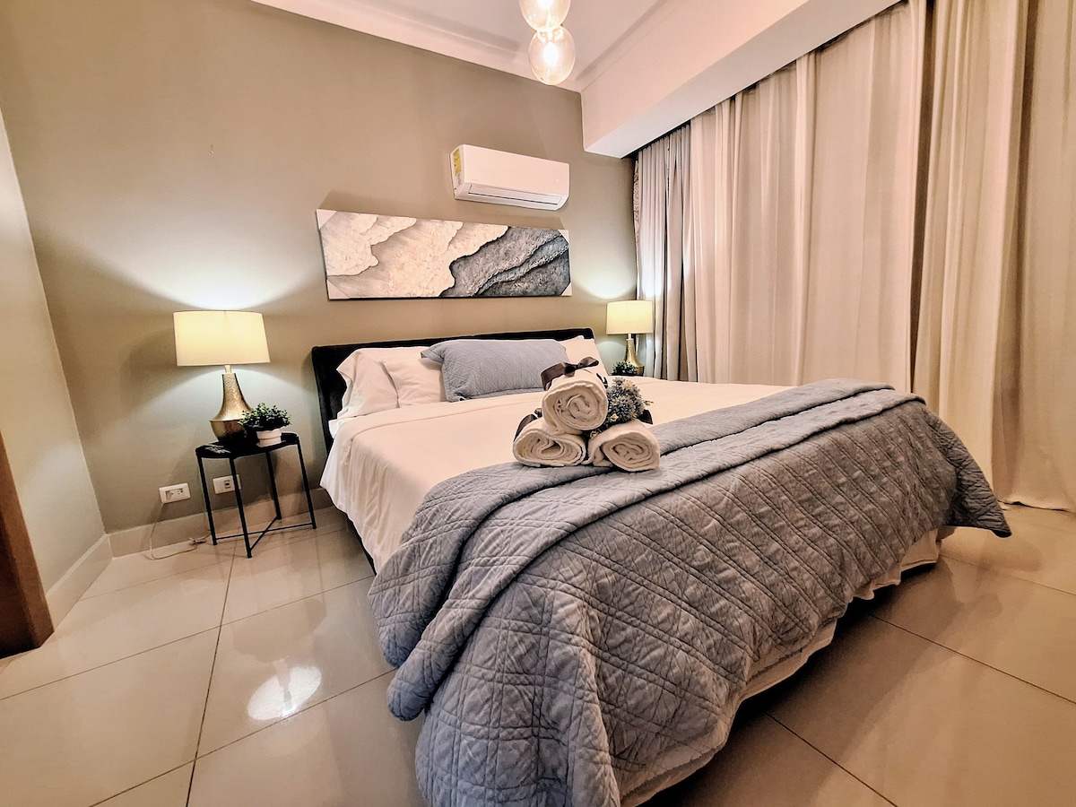 Iznimno udoban bračni krevet (1,8x2)

Bračni krevet (180x200) 