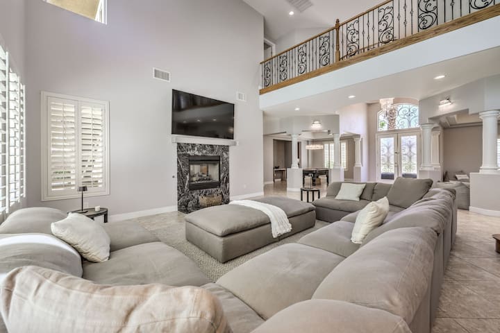 Las Vegas dream vacation house gallery image 3