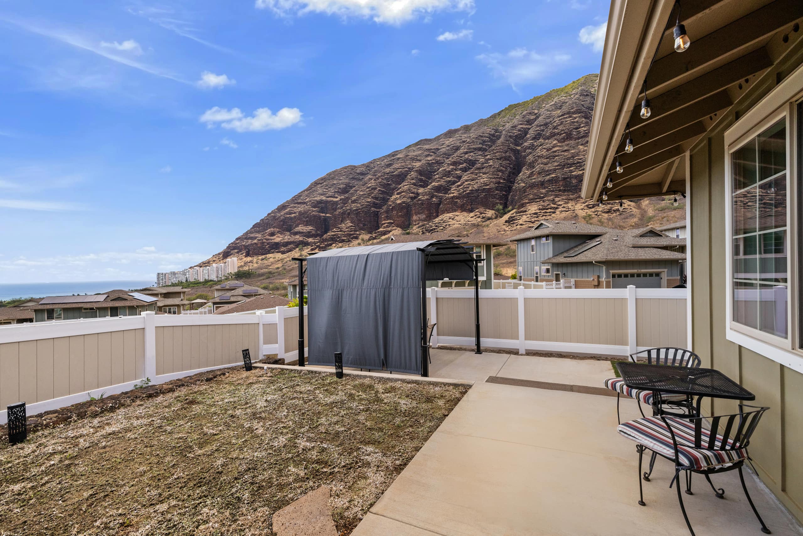 Home in Waianae · ★4.87 · 3 bedrooms · 5 beds · 2 private baths - Image 68