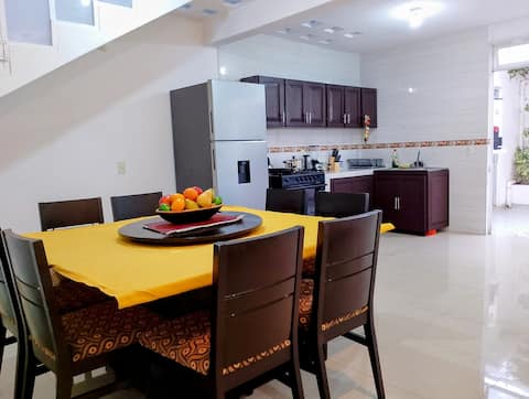 Beautiful spacious house just steps from the cathedral