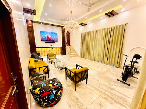 Luxury Dreamscape Villa in Patliputra
