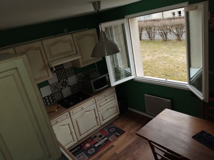 Appartement Location Saisonnière Entre2et14  Jours - Chastreix