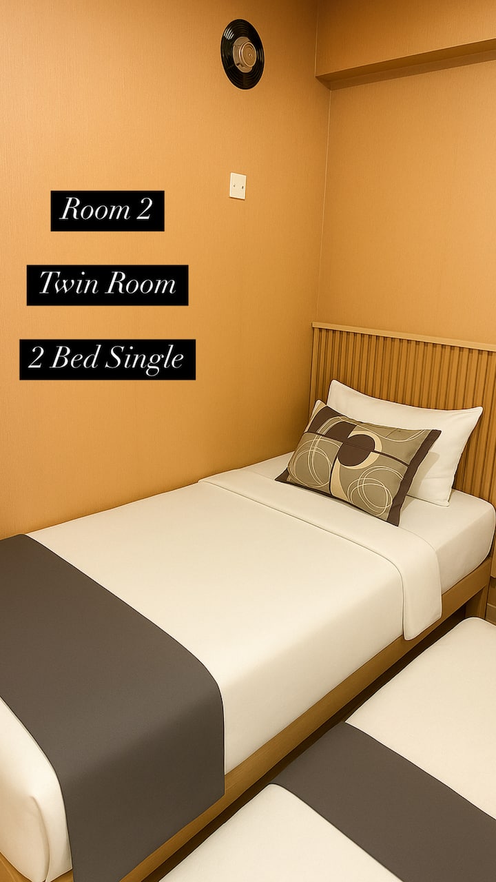 ห้องที่ 2 เตียงสองชั้นขนาดเดี่ยว