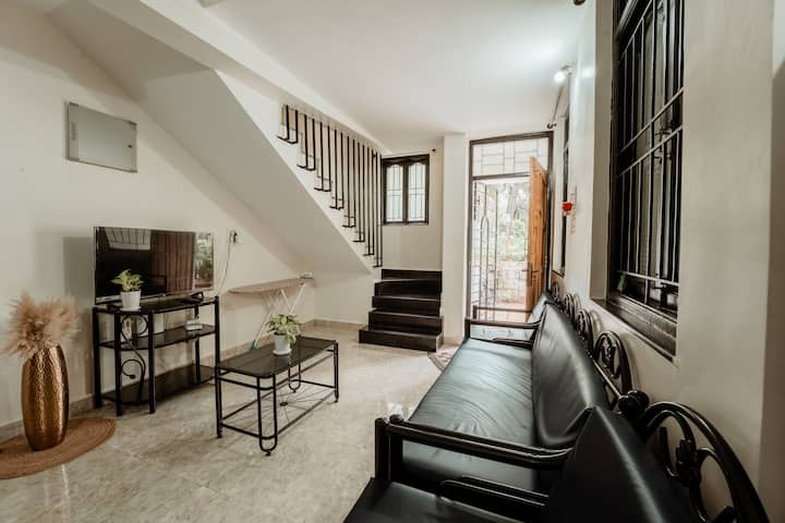 Living room image 3