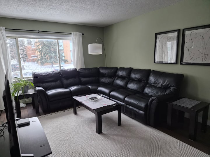 Private And Central Apartment - Saskatoon
