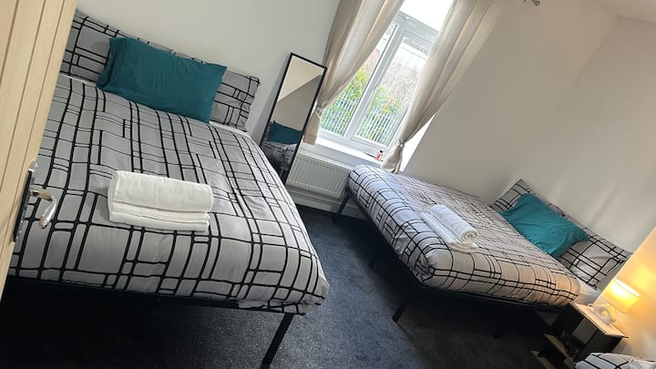 غرفة النوم 1