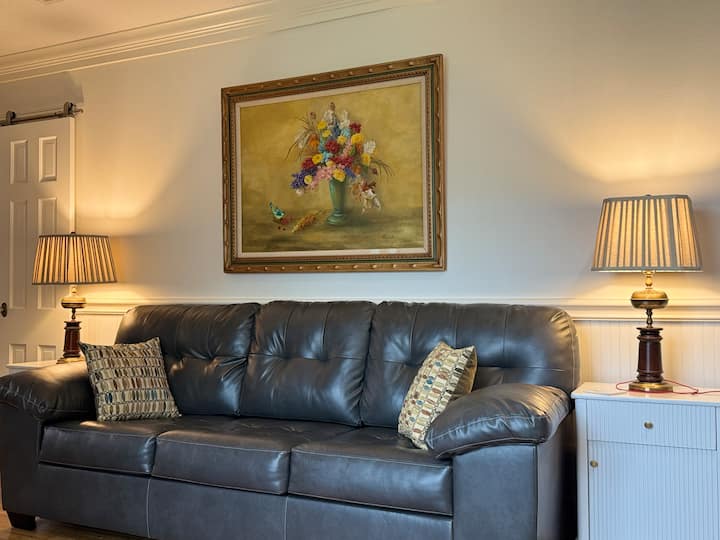 Home In Waco With Spacious Backyard - Waco, TX