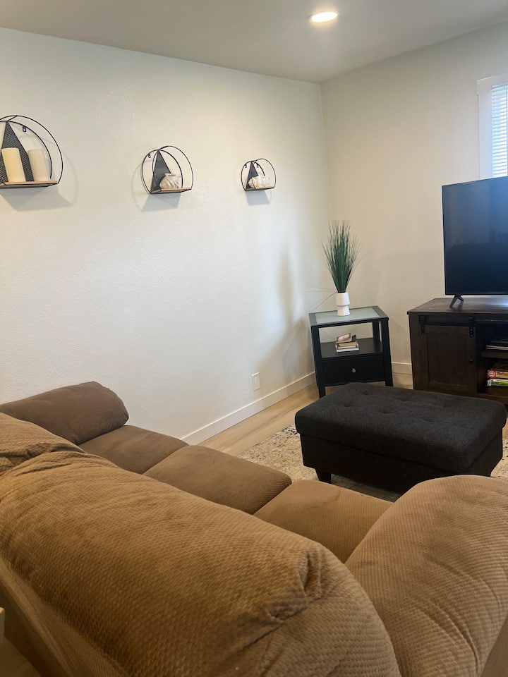 Cozy Private Home In Rockwood On Shared Property - Gresham, OR