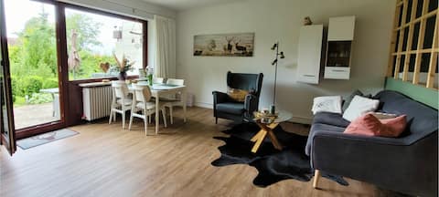 Quiet apartment with sauna, terrace & garden
