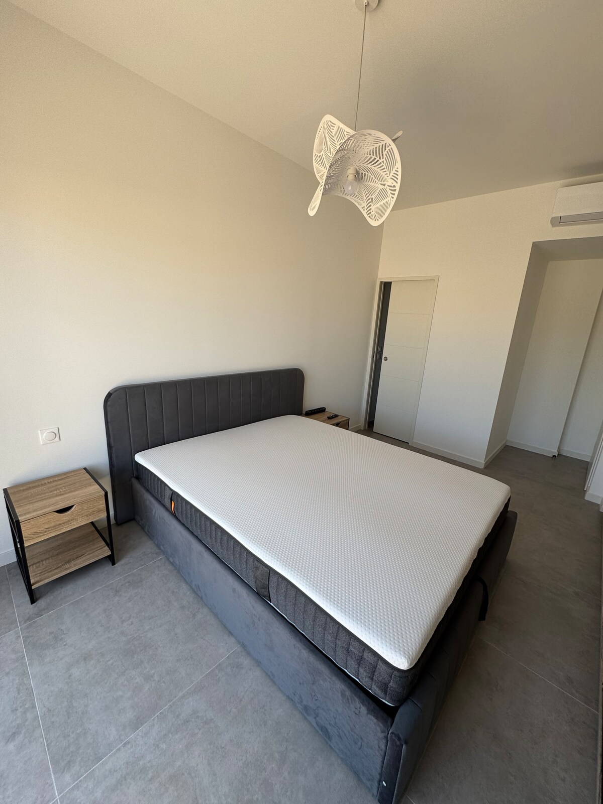 LIT 160X 200 (MATELAS EMMA)