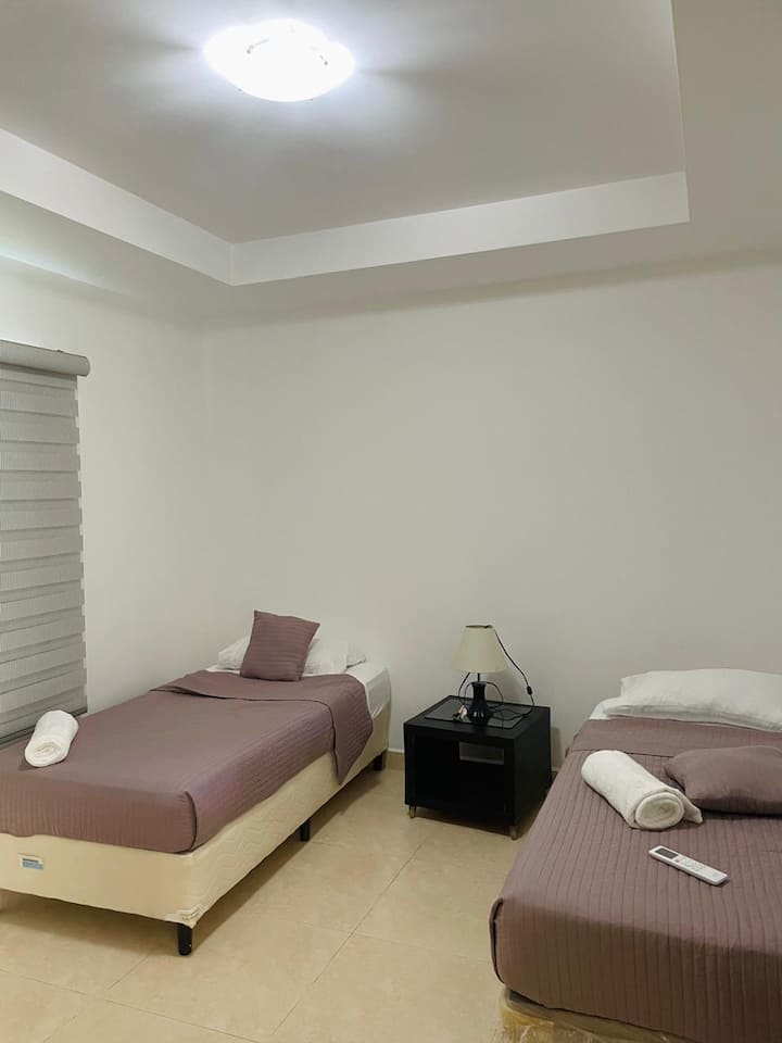 غرفة النوم 2