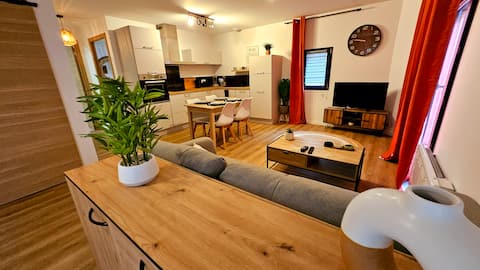 Renovated, quiet and cozy 2 bedroom apartment