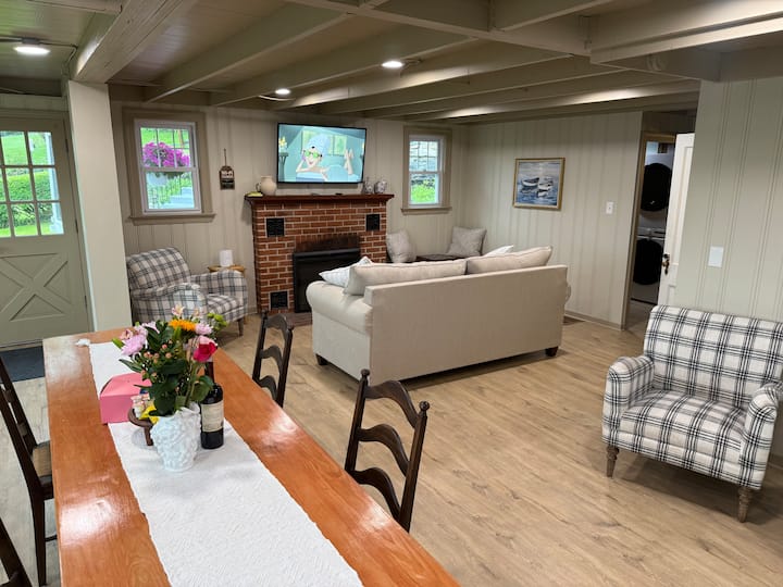 Our Little Lakehouse - Coventry, CT