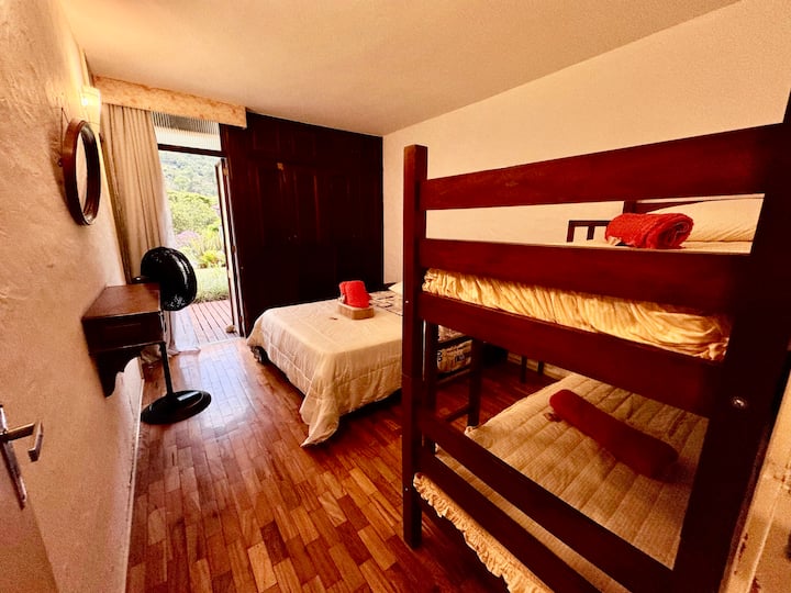 غرفة النوم 1