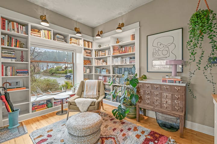 The Little Purple House & Sauna – Walk to Mt Tabor