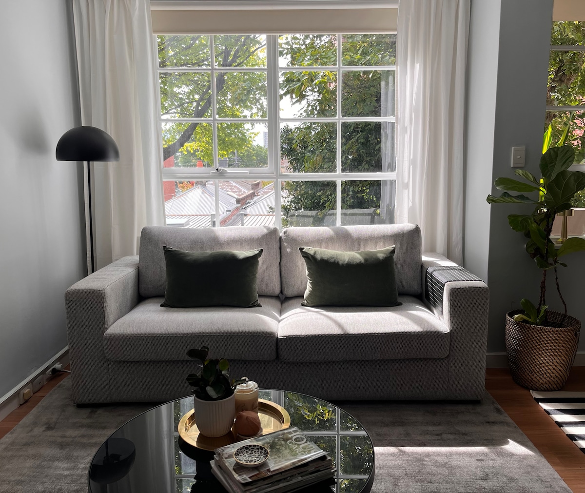Successful Airbnb property: Tranquil stylish inner city in East Melbourne