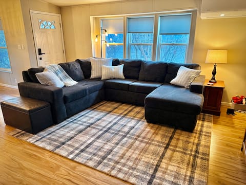 Top performing Airbnb: Flathead Lake Bungalow in Polson