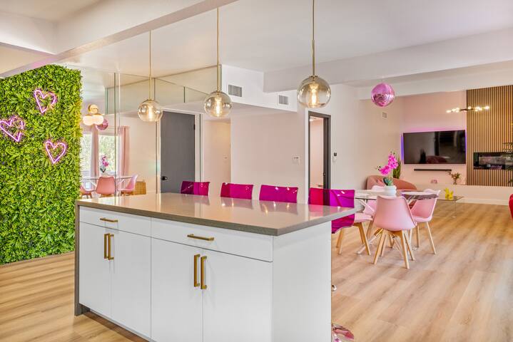 Barbie Inspired Pink Dreamhouse gallery image 3