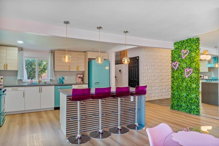 Barbie Inspired Pink Dreamhouse gallery image 4