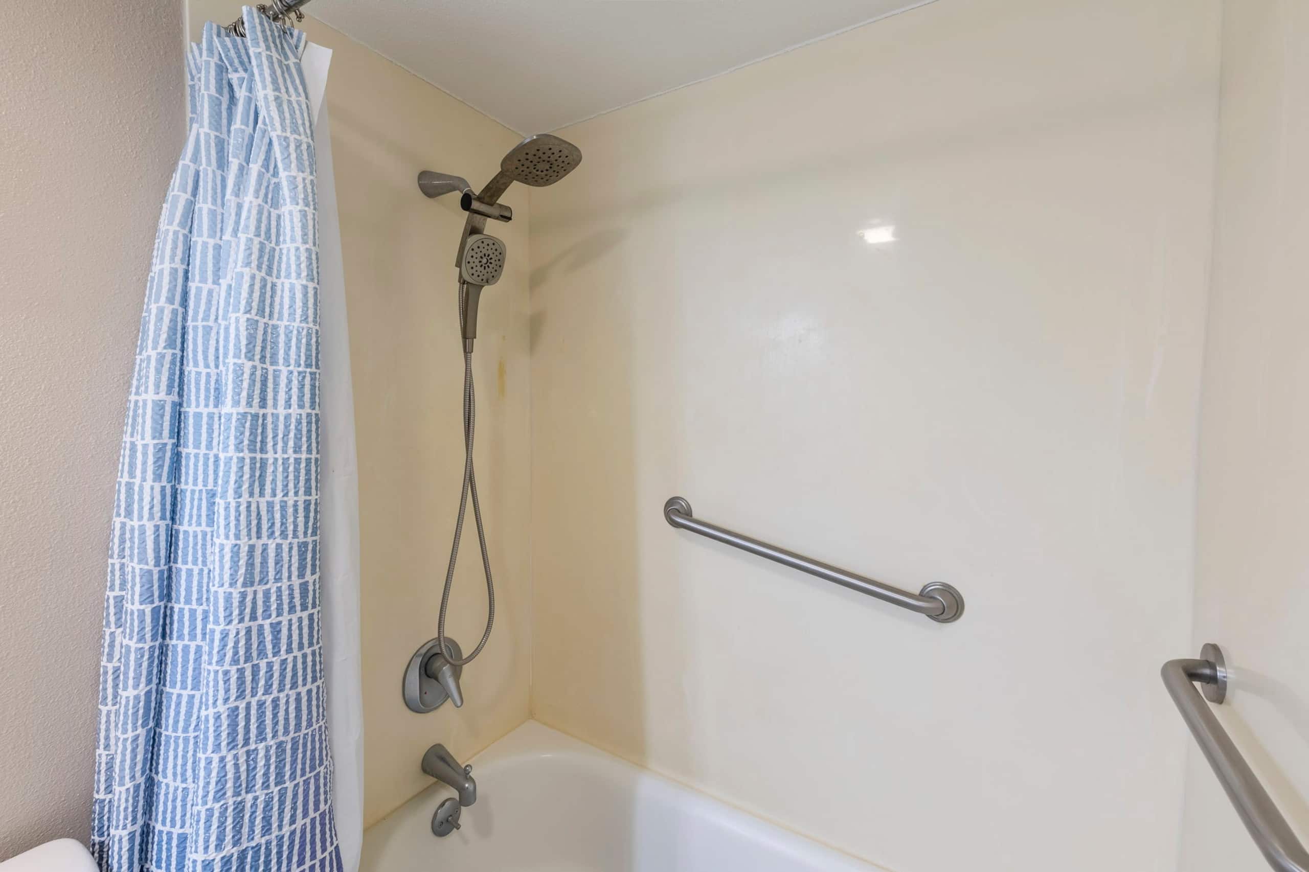 Condo in Kihei · ★4.95 · 1 bedroom · 2 beds · 1 bath - Image 20
