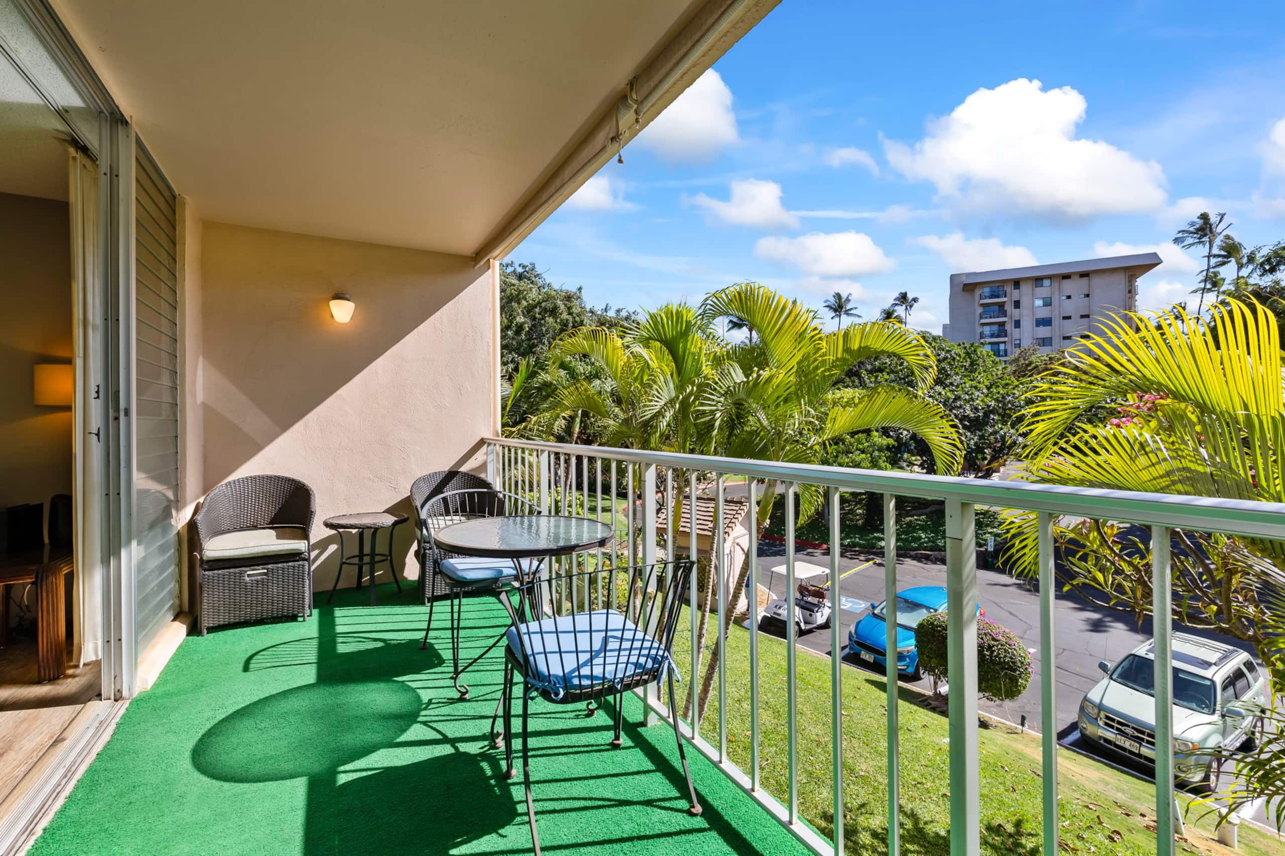Condo in Kihei · ★4.95 · 1 bedroom · 2 beds · 1 bath - Image 25