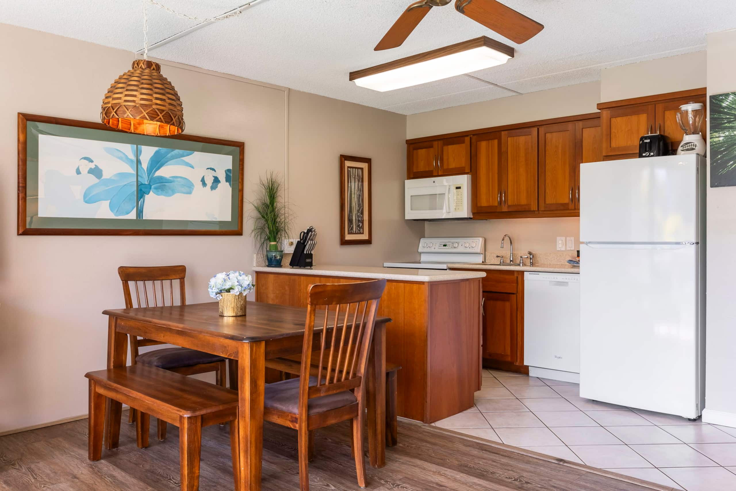Condo in Kihei · ★4.95 · 1 bedroom · 2 beds · 1 bath - Image 4