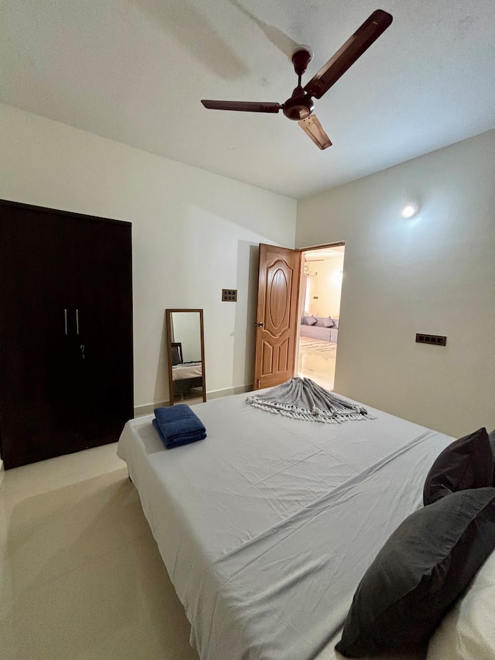 Bedroom 2 image 2