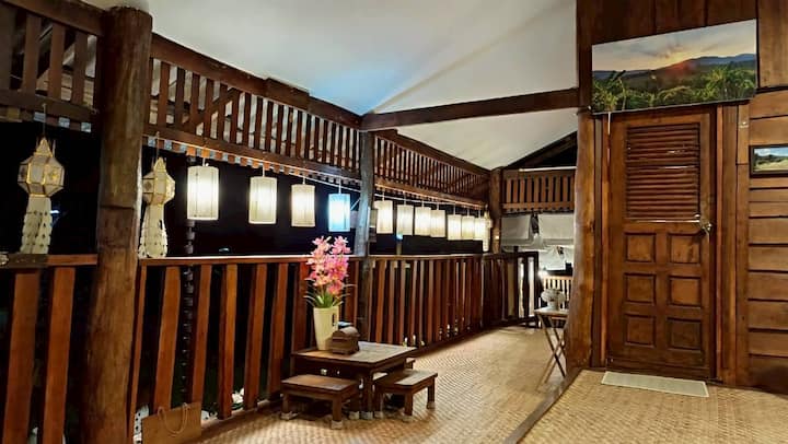 Sunset Timber Lodge - Chiang Mai