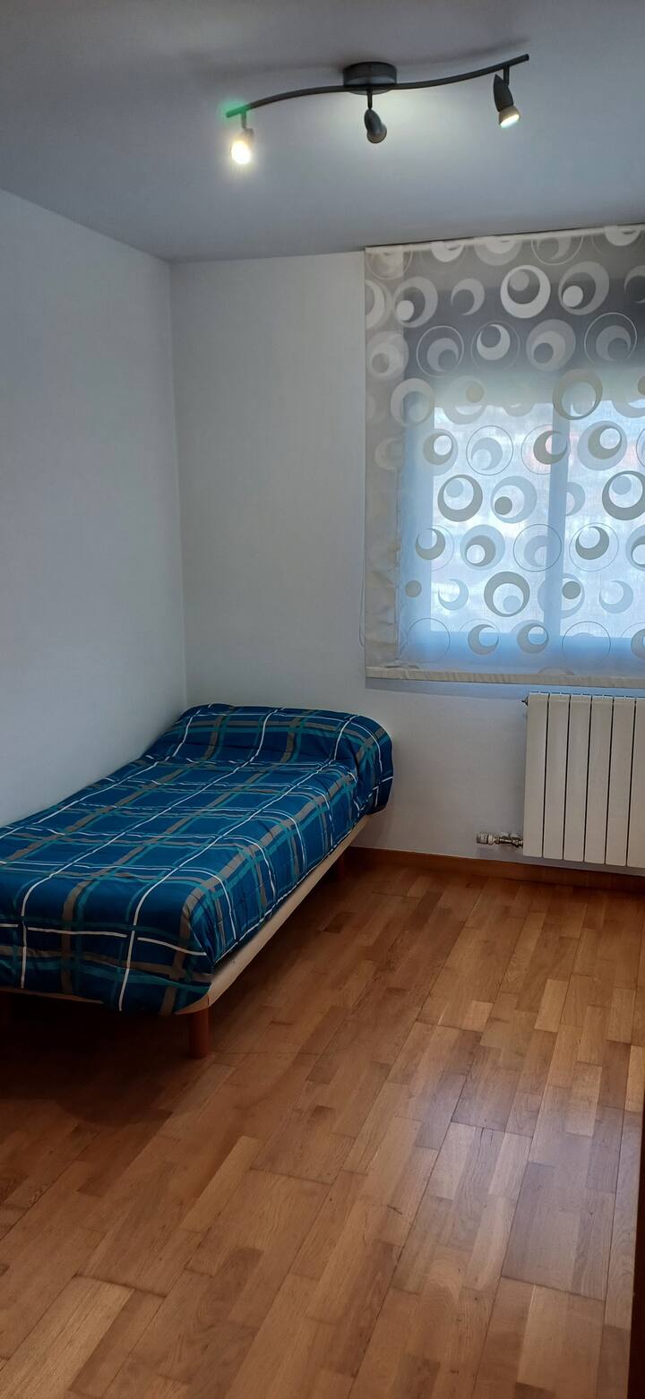 Dhomë gjumi 1