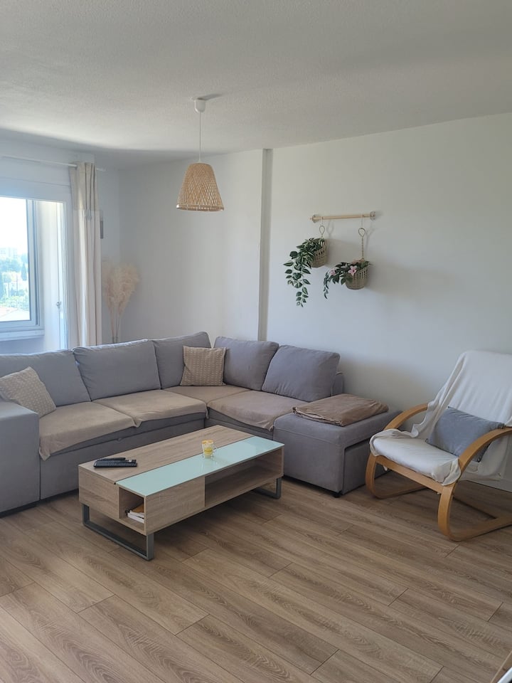 15 Min Des Plages, Grand T3 Vue Dégagée + Clim - Montpellier