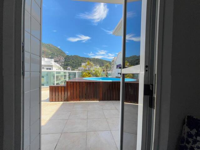 Linda cobertura com piscina. gallery image 3