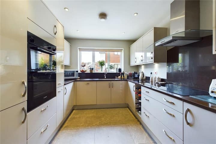 Cosy Private Room With Ensuite In Quiet Location - Newbury