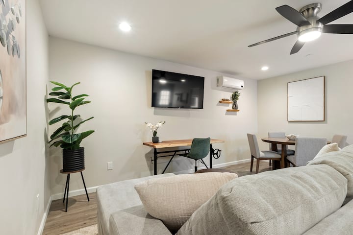 Thousand Oaks Charming 2br Guesthouse Private Yard - Thousand Oaks, CA