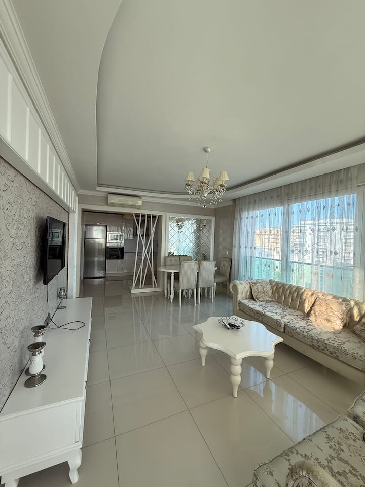 Stylish 2-bedroom Apartment - Mahmutlar