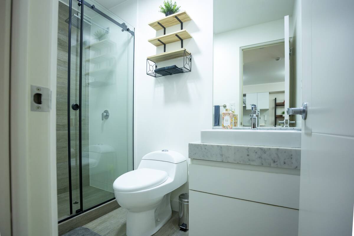 Modern Bathroom