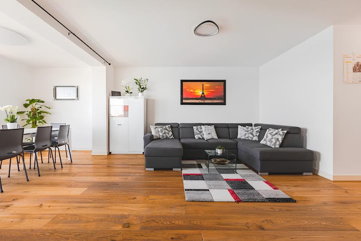 Riva Mare: Duplex Penthouse + Sea View + Parking - Capodistria