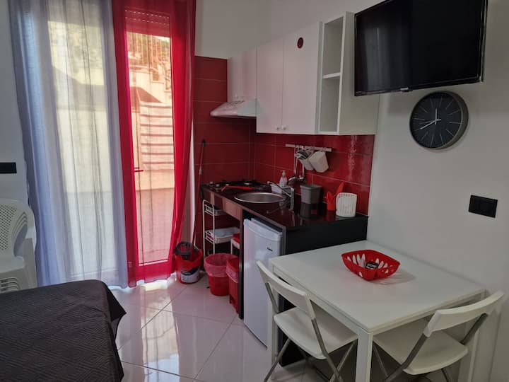 Castro Marina - Monolocale2 - 300m Mare | Terrazzo - Tricase