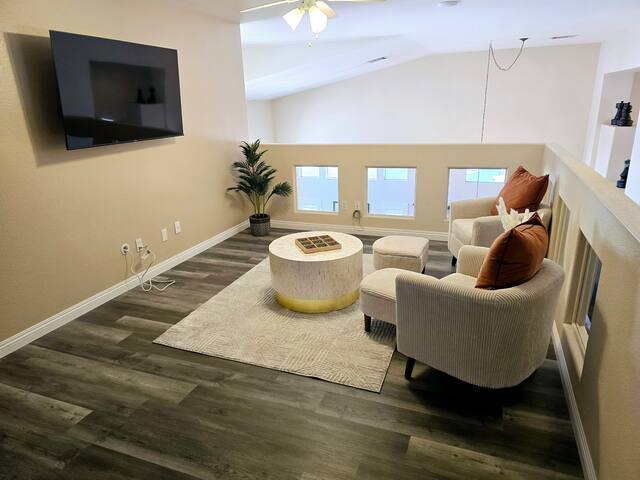 A Comfort Luxury Property! gallery image 3