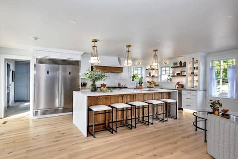 Luxury Downtown Saratoga Showstopper | 3 Bed Gem