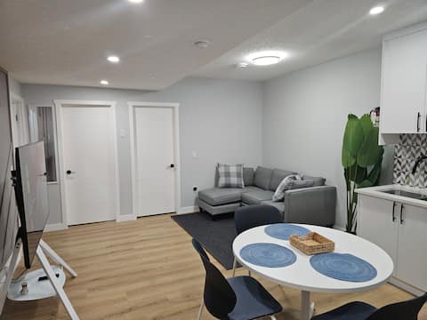Successful Airbnb property: Home Away from Home 2-Bedroom Suite in NW Calgary in Glacier Ridge