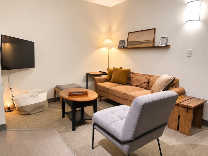 Cream City Loft By Fiserv With Parking · Sleeps 8 - 米爾瓦基