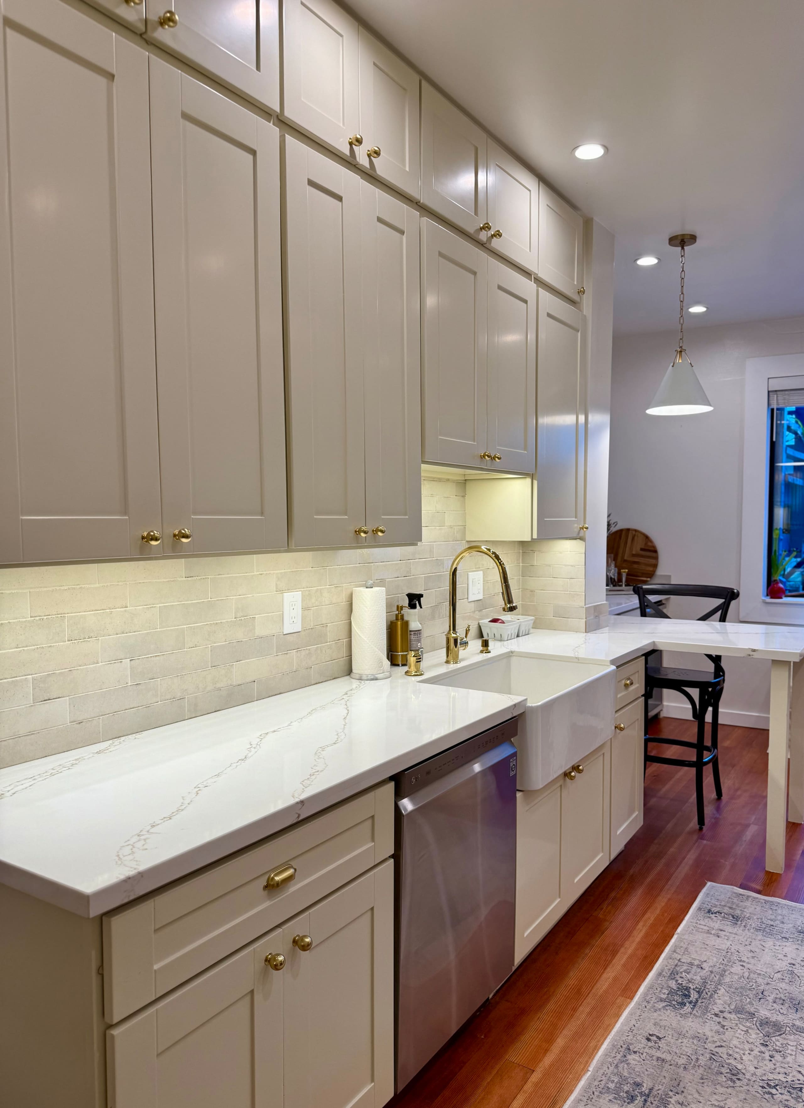 Condo in San Francisco · ★5.0 · 2 bedrooms · 2 beds · 2 baths - Image 10